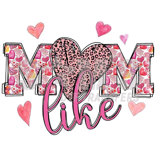 Charming 'Mom' DTF transfer design with a leopard heart and scattered pink hearts, embodying a 'Mom Like No Other' theme.